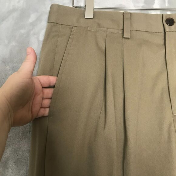 Eddie Bauer Wrinkle Resistant Classic Fit Pants Mens 34 Khaki Tan Cotton Pleated - Picture 5 of 9